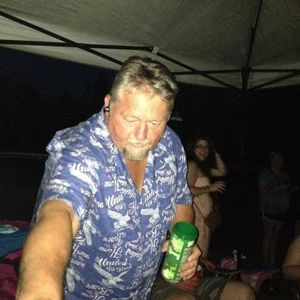 Meet your Posher, Bob